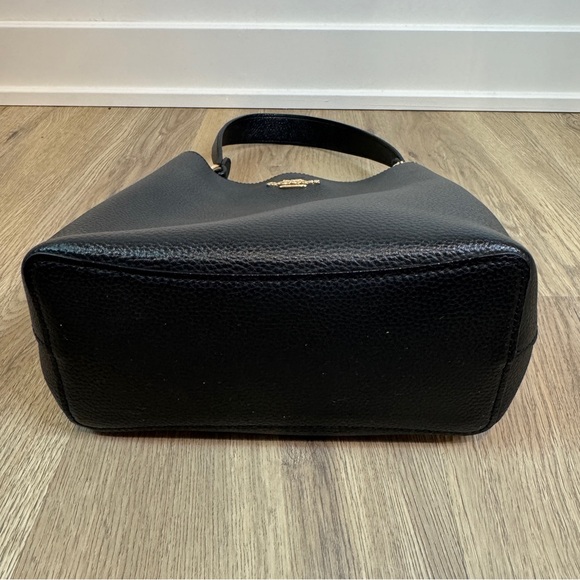 Coach Small Town Bucket Bag Black Pebbled Leather Gold Hardware Shoulder Bag - Picture 8 of 12